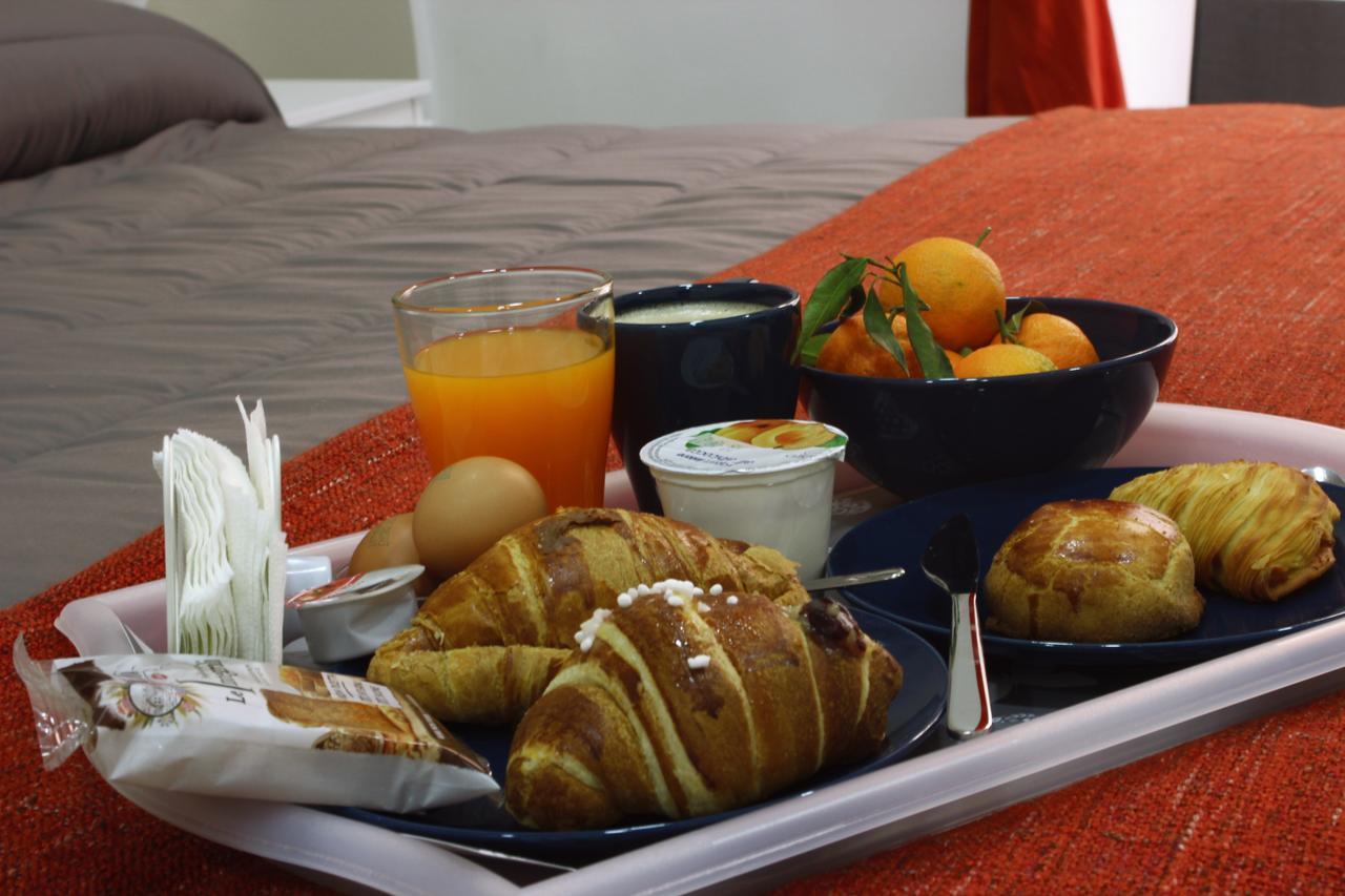 Cavour Bed & Breakfast Naples